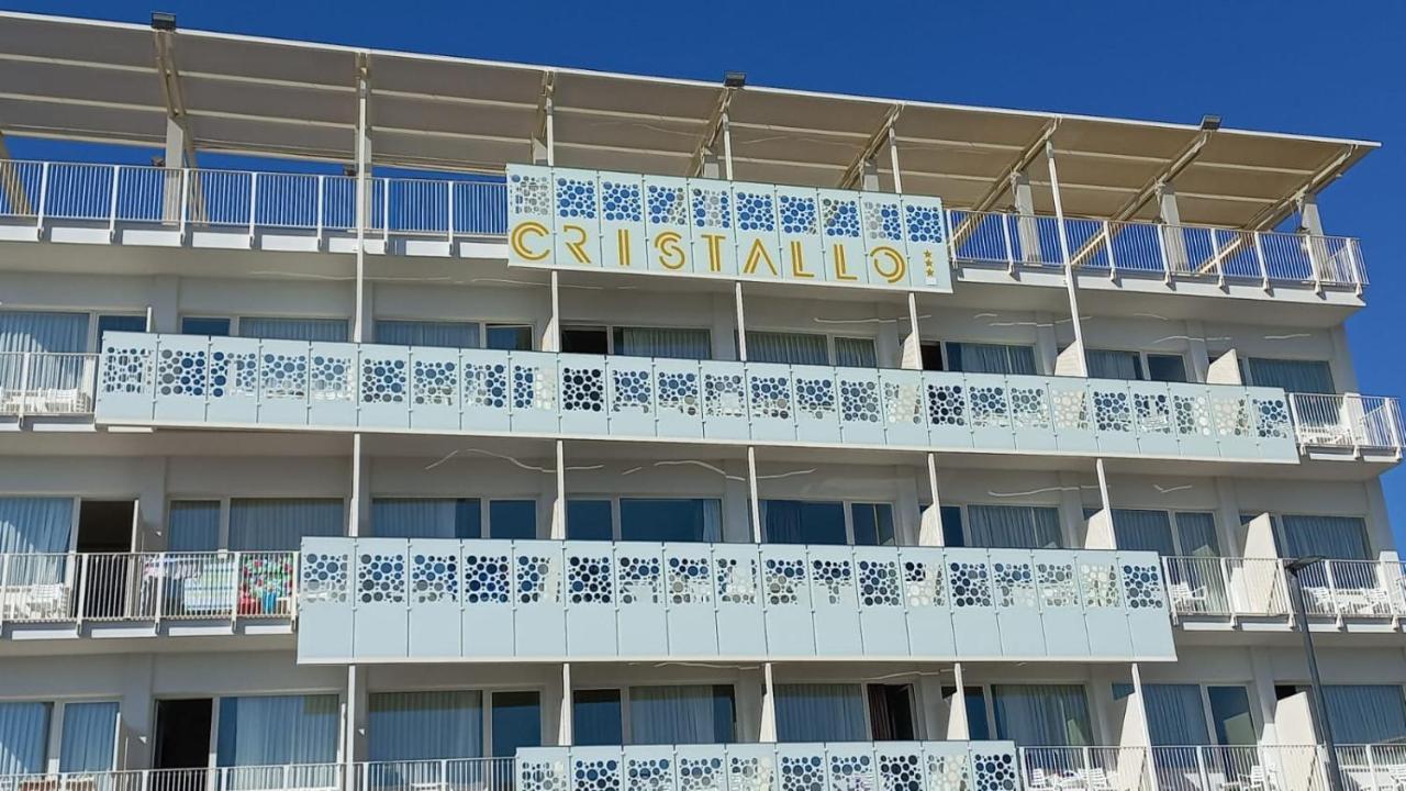 סניגליה Hotel Cristallo מראה חיצוני תמונה