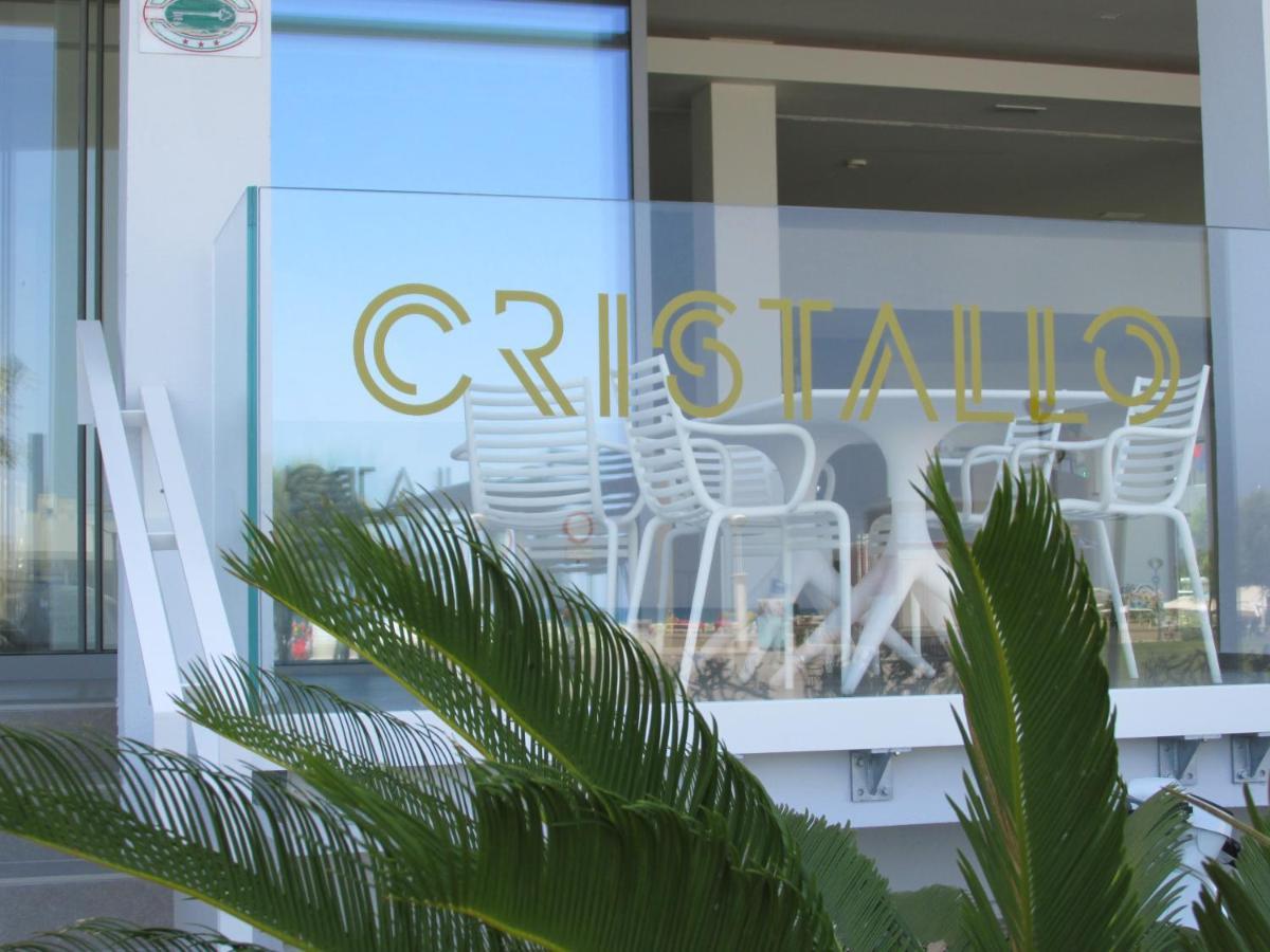 סניגליה Hotel Cristallo מראה חיצוני תמונה