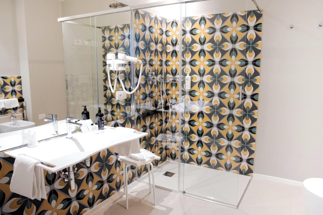 סניגליה Hotel Cristallo מראה חיצוני תמונה