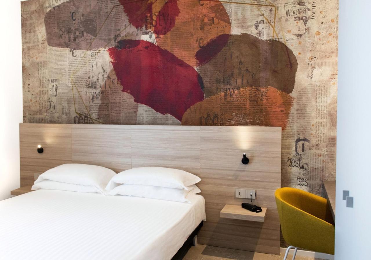 סניגליה Hotel Cristallo מראה חיצוני תמונה