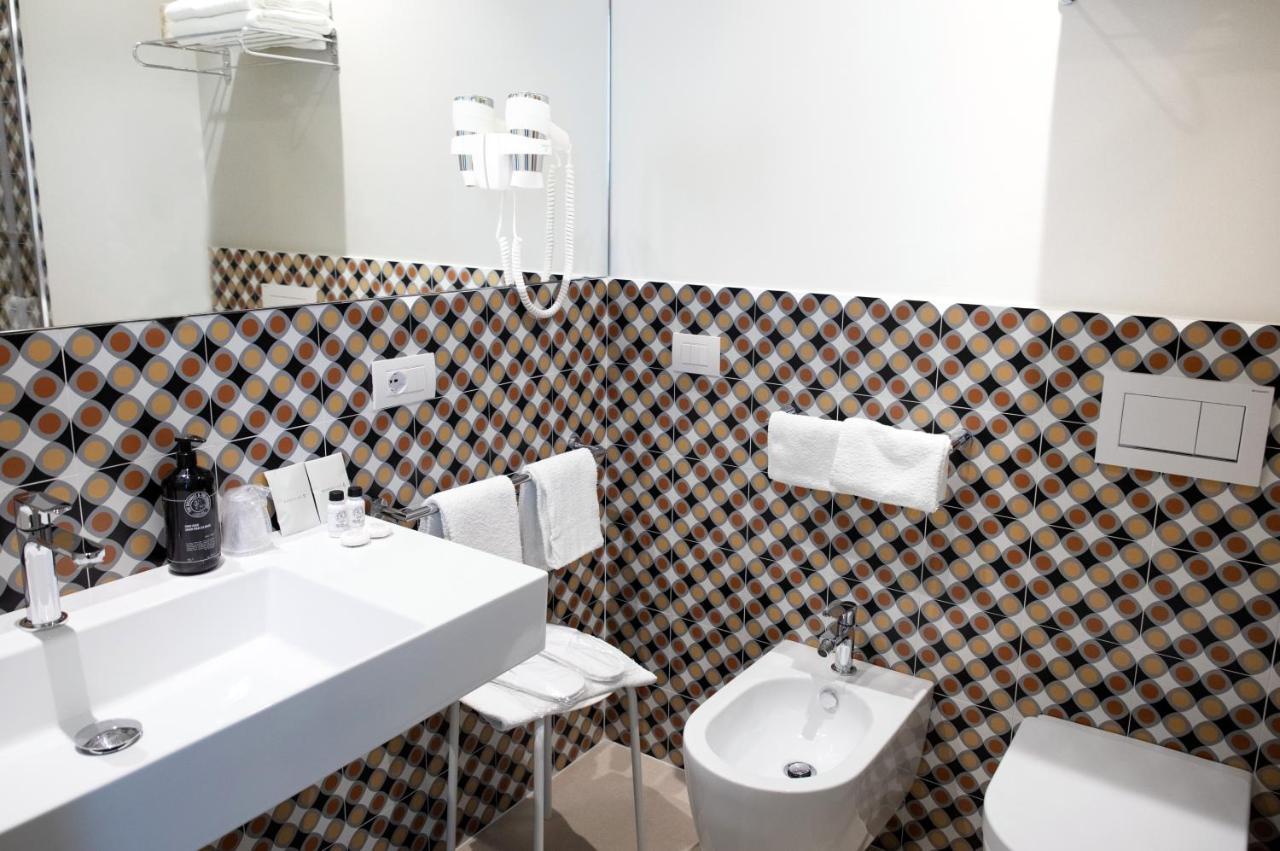 סניגליה Hotel Cristallo מראה חיצוני תמונה